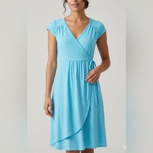 NWT!! Fresh Produce C’est La V Cafe Wrap Dress Size Medium $85